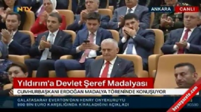 binali yildirim - Başkan Erdoğan'ın sözleri son Başbakan Binali Yıldırım'ı ağlattı!  Videosu