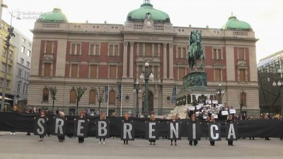 anma toreni - Belgrad'da Srebrenitsa kurbanları anıldı  Videosu