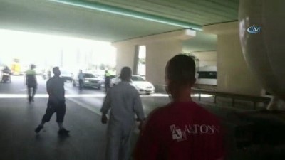 guvenlik onlemi -  Kartal'da LPG yüklü tır köprüye sıkıştı  Videosu