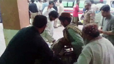 askeri hastane -  - Pakistan’da Seçim Mitingine İntihar Saldırısında 132 Kişi Öldü  Videosu