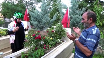 kabristan - Pedal çevirerek şehit Ömer Halisdemir'in kabrine gidiyor - AKSARAY  Videosu