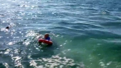 polis kamerasi - Batan sandaldaki 2 kişi kurtarıldı - YALOVA  Videosu