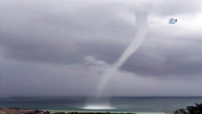 siddetli yagis -  Denizde çıkan hortum kamerada Videosu