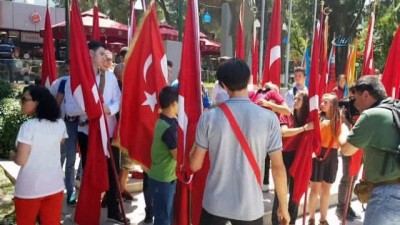 bellek -  Törende fenalaşan öğrencinin yardımına AK Parti'li yönetici koştu Videosu