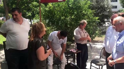 CHP'de olağanüstü kurultay için imzalar atılıyor - İZMİR 