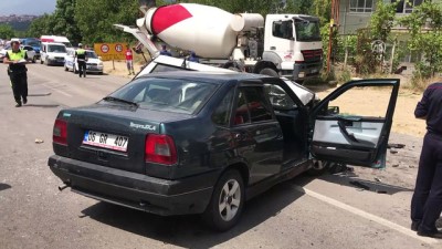 yol calismasi - Karabük'te iki otomobil çarpıştı: 1 ölü, 7 yaralı  Videosu