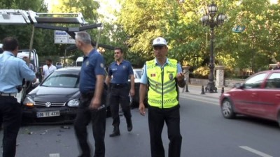 direksiyon -  Kontrolden çıkan ağaç ağacı devirerek durdu  Videosu