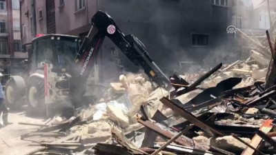 is makinesi - 2 katlı metruk bina çöktü (2) - MERSİN  Videosu