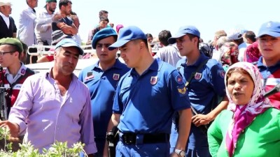 oturma eylemi - Doğal kaynak suyu taşıma tartışması - DENİZLİ  Videosu