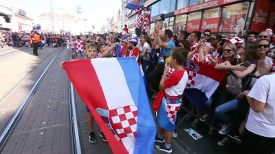 hava sahasi - Hırvatistan dünya ikinciliğini kutluyor - ZAGREB  Videosu