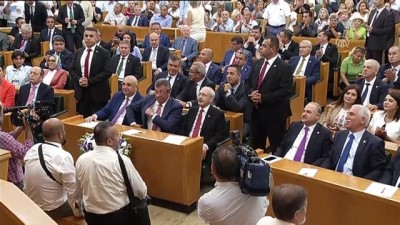 grup toplantisi - Kılıçdaroğlu: (Berberoğlu'nun tutukluluğu) Yargıya gölge düşürmeyin' - TBMM  Videosu