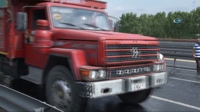 kadin surucu -  E-5'te yağmur zincirleme kaza getirdi  Videosu