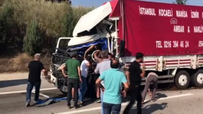 gubre - Mersin'de otoyolda kamyonlar çarpıştı: 2 yaralı Videosu