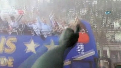 bayram havasi -  - Şampiyon Takımlarını Bekleyen Fransızlar Hayal Kırıklığına Uğradı Videosu