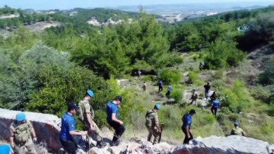 intihar -  İntihar eden gencin cenazesi yakınları tarafından alındı Videosu