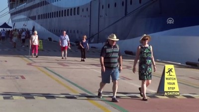 yolcu gemisi - Sezonun en büyük kruvaziyeri Kuşadası'na demirledi - AYDIN  Videosu