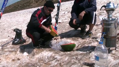 yaz mevsimi - Temmuzda kayak keyfi - MUŞ  Videosu