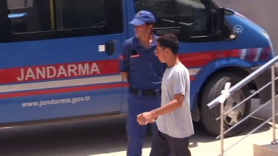 yardim cagrisi - KKTC açıklarında göçmenleri taşıyan teknenin batması - Göçmenlerin sevki (2) - MERSİN  Videosu