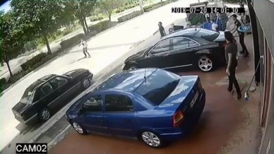 tekmen -  Tekmenin hedefi olan hırsızlık şüphelisi motosikletten böyle düştü  Videosu