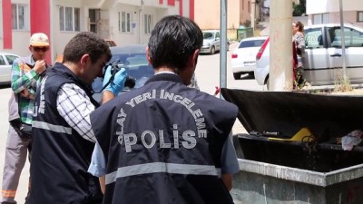 temizlik gorevlisi - Temizlik işçisi çöpte silah buldu - SİVAS  Videosu