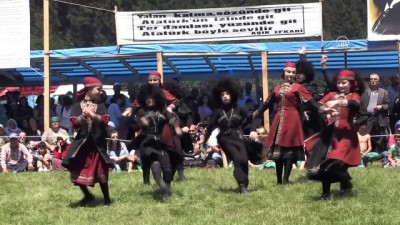 karakucak guresleri - 30. Çurispil Yaylası Efkari Aşıklar Şenliği ve Karakucak Güreşleri Festivali - ARTVİN  Videosu