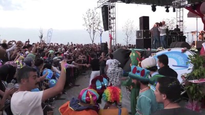 oyaca - Van'da 'sahil bandı' hizmete açıldı Videosu