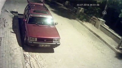 hirsizlik zanlisi - Araçtan hırsızlık güvenlik kamerasında - AYDIN Videosu