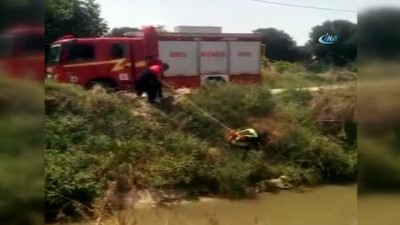 sokak kopegi -  Çamura saplanan köpeği itfaiye kurtardı Videosu