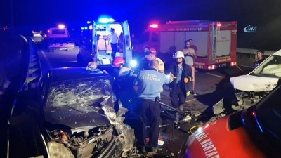 ticari arac -  Ters şeritte kafa kafaya çarpıştılar: 3’ü çocuk 7 yaralı  Videosu