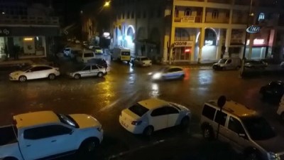 siddetli yagis -  Afyonkarahisar’da şiddetli yağış korkuttu  Videosu