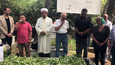 sinema oyuncusu - Çolpan İlhan mezarı başında anıldı - İSTANBUL  Videosu