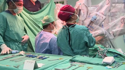 ameliyat - Kalbindeki tümörden robotik cerrahiyle kurtuldu - ANKARA  Videosu