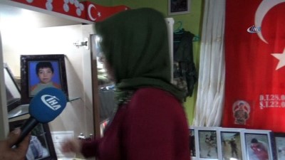sehit -  Şehit annesi oğlunun tüm hatıralarını bu odada muhafaza ediyor  Videosu