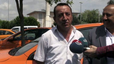 taksi ucreti - Takside unutulan altınları sahibine teslim etti - İSTANBUL  Videosu
