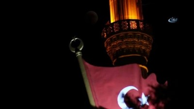 ay tutulmasi -  Kanlı Ay Tutulmasına Cami ve Türk Bayrağı manzarası çok yakıştı  Videosu