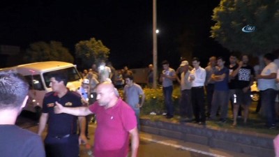 zincirleme kaza -  Yol kapanınca temizlik polislere kaldı  Videosu