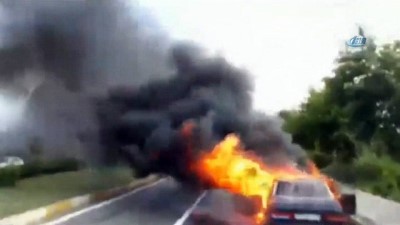 amator kamera -  Seyir halindeki otomobil alev alev yandı  Videosu