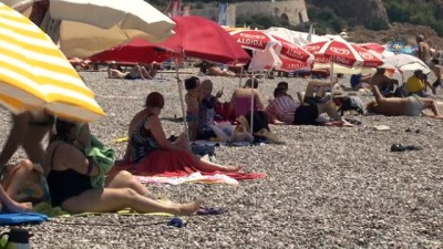 yerli turist -  Antalya'da kronik rahatsızlıklara ‘aşırı sıcak’ uyarısı  Videosu