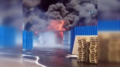 sunger fabrikasi -  Sünger fabrikasında yangın  Videosu