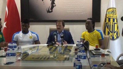 forma - Ankaragücü, Malaga'lı futbolcu Bakary Kone’yi renklerine bağladı  Videosu