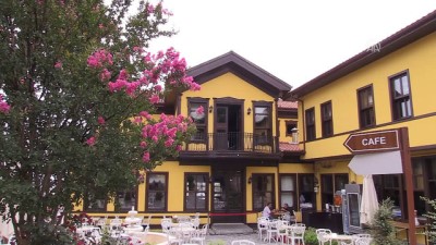 2010 yili - Bahçesindeki sümbüllerin adını taşıyan asırlık konak - BURSA  Videosu
