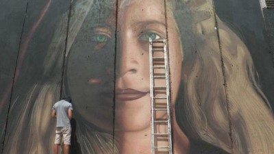 italya - Batı Şeria’da Filistinli ‘cesur kız’ Temimi’nin resmini çizen İtalyan ressamlara gözaltı  Videosu