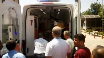 direksiyon -  Otomobil şarampole uçtu: 1 ölü, 3 yaralı  Videosu