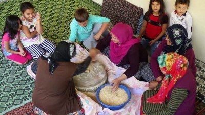 kayinvalide - Buğday el değirmeninde lezzete dönüşüyor - ELAZIĞ  Videosu