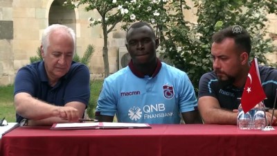 sofya - Trabzonspor, Toure ile sözleşme imzaladı - TRABZON  Videosu