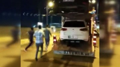 calinti otomobil -  İstanbul’dan çaldığı otomobilleri Suriye’ye götüren zanlı böyle yakalandı  Videosu