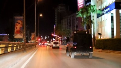 ozel harekat polisleri -  Lideri 'Manukyan' lakaplı fuhuş şebekesine şafak baskını  Videosu