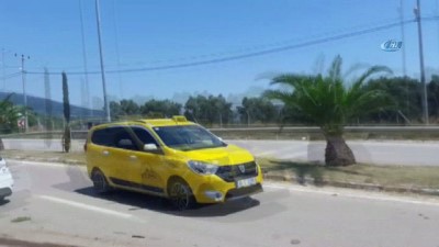 polis araci -  Polis aracı maketi de kazaya engel olamadı  Videosu