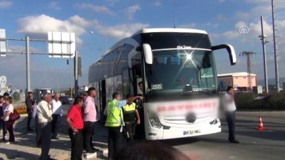 yolcu otobusu - Amasya'da otobüsle minibüs çarpıştı: 3 yaralı Videosu