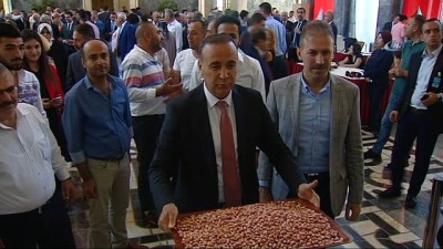 milletvekili -  Başbakan Yardımcısı Hakan Çavuşoğlu, Bursa milletvekilleriyle birlikte kaydını yaptırdı  Videosu